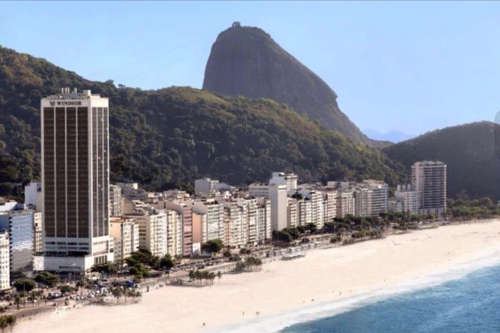 Copacabana Beach Amazing Lux 2 Bedroom Rio de Janeiro