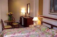 Everest Park Hotel