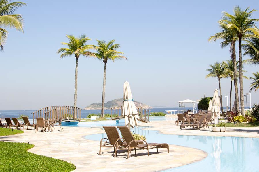Camboinhas Oceanside Oceanfront Apartment *