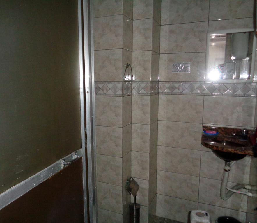 Apartamento Lindo E Barato, Av Copacabana 479/301 *