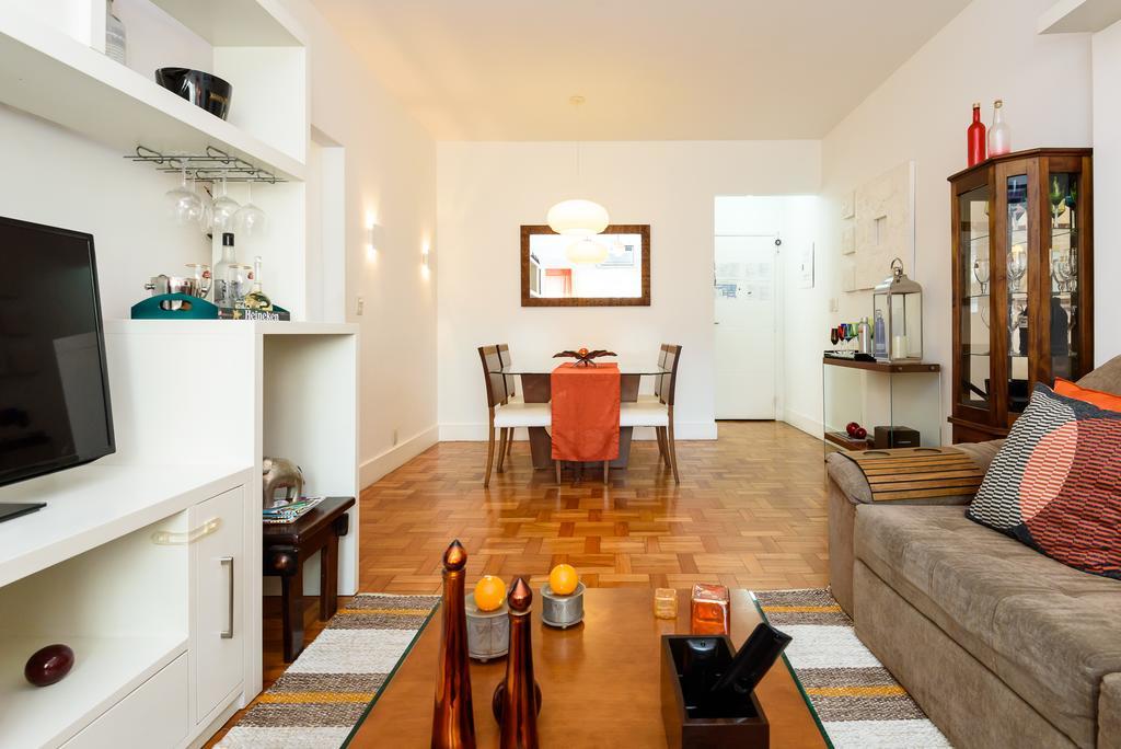 Copacabana Beach Amazing Lux 2 Bedroom * Rio de Janeiro