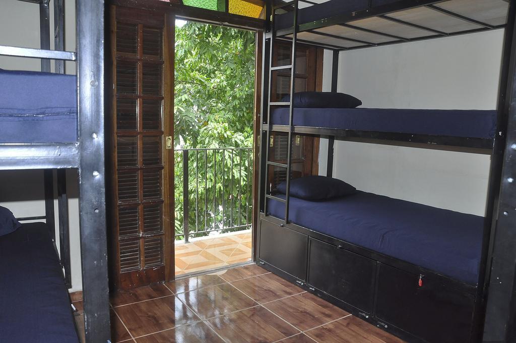 Le House Hostel