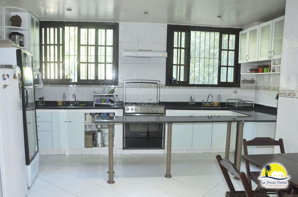 Le House *