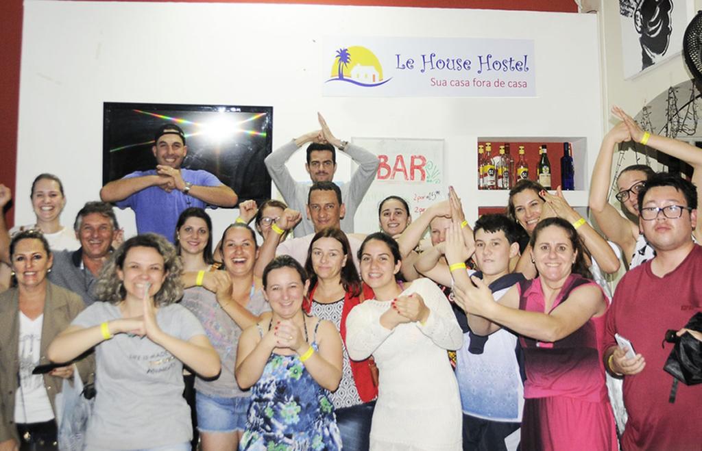 Hostel Le House *