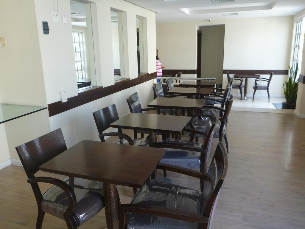 Apartment South Club *