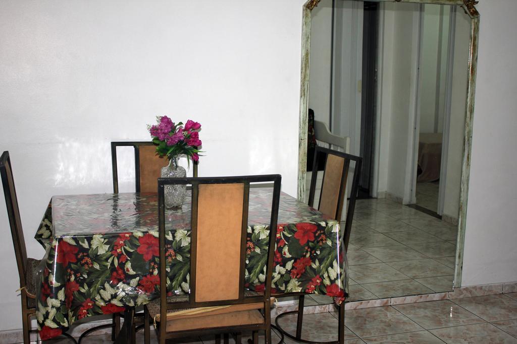Lindo E Barato, Av Copacabana 479/301 Apartamento