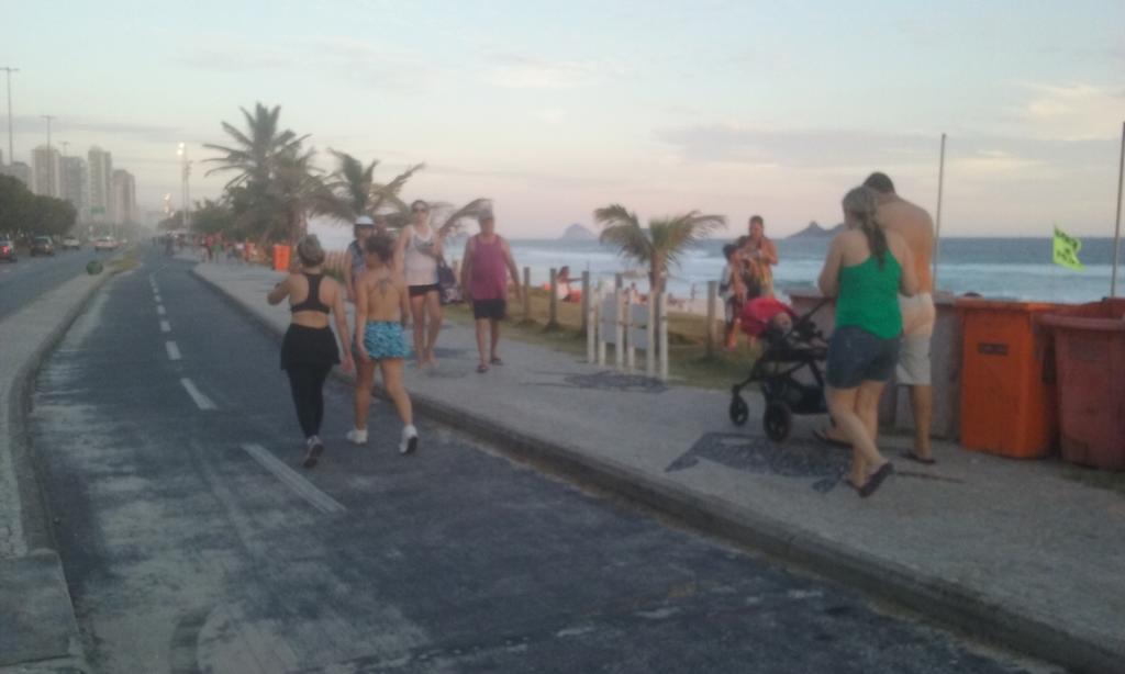 Apartamento Barra Bella - Internet 350mb -tv -ar - Vista Mar - Piscina Climatizada- Homeoficce- Opcao De Cafe Da Manha