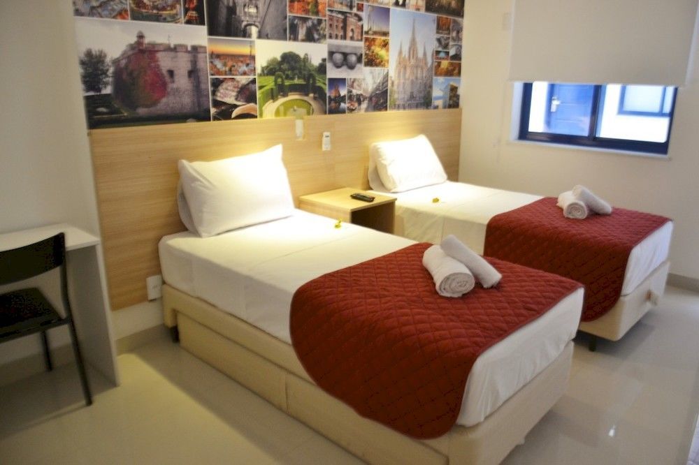 Aparthotel Injoy & Aparts 2*