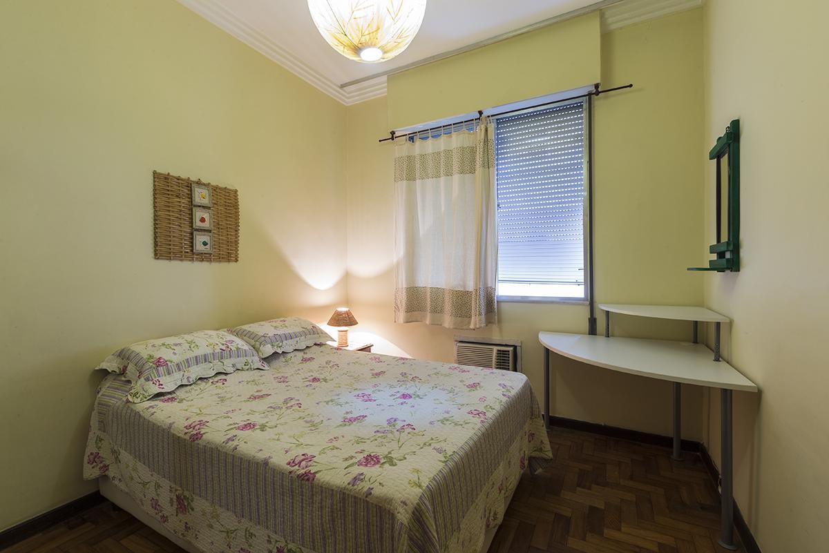 Apartment No Leme