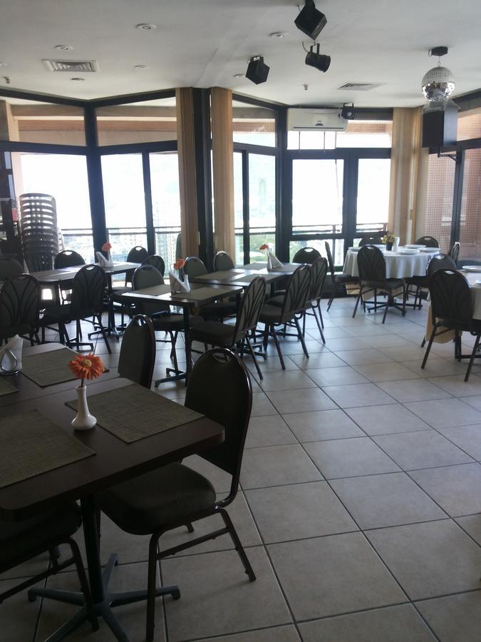Leblon 502 Apartamento *