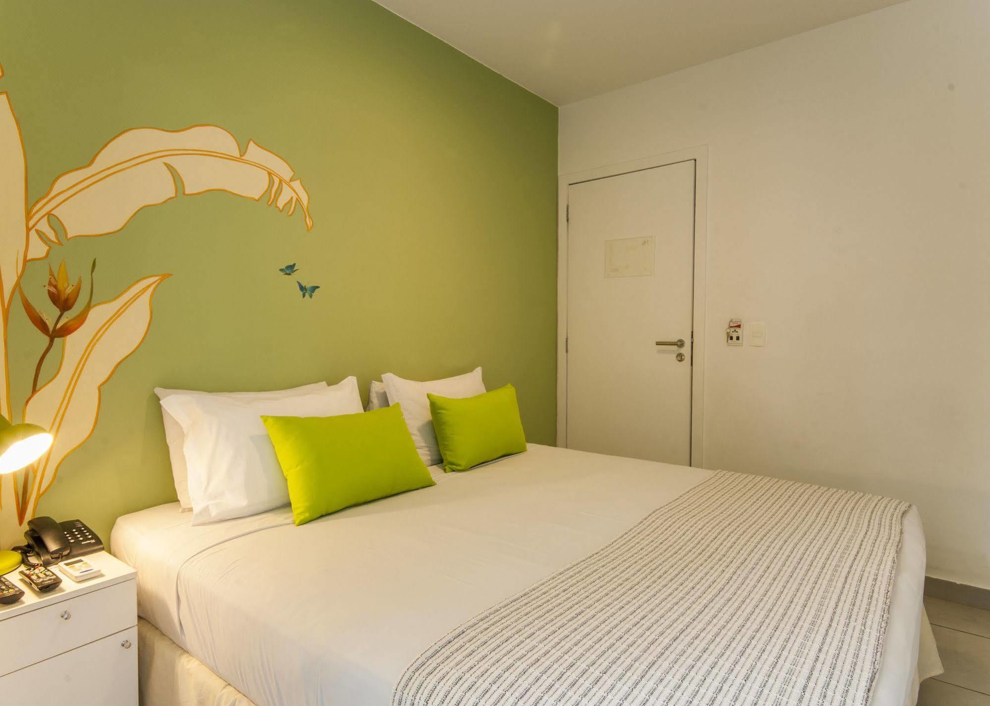 Leblon Guest house 3*
