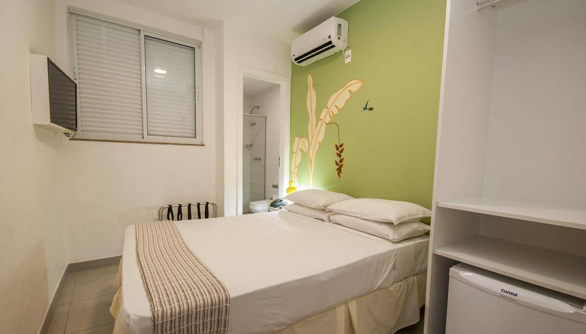 Guest house Leblon 3*