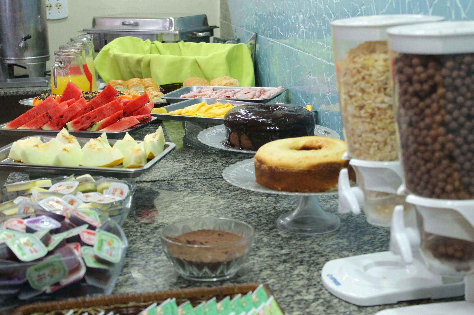 Oyo Rio Colinas Hotel, Hotel