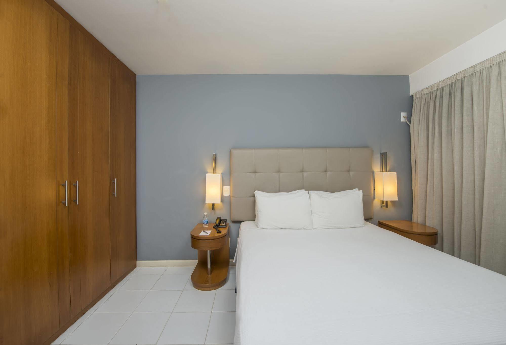Promenade Princess Copacabana Hotel Rio de Janeiro