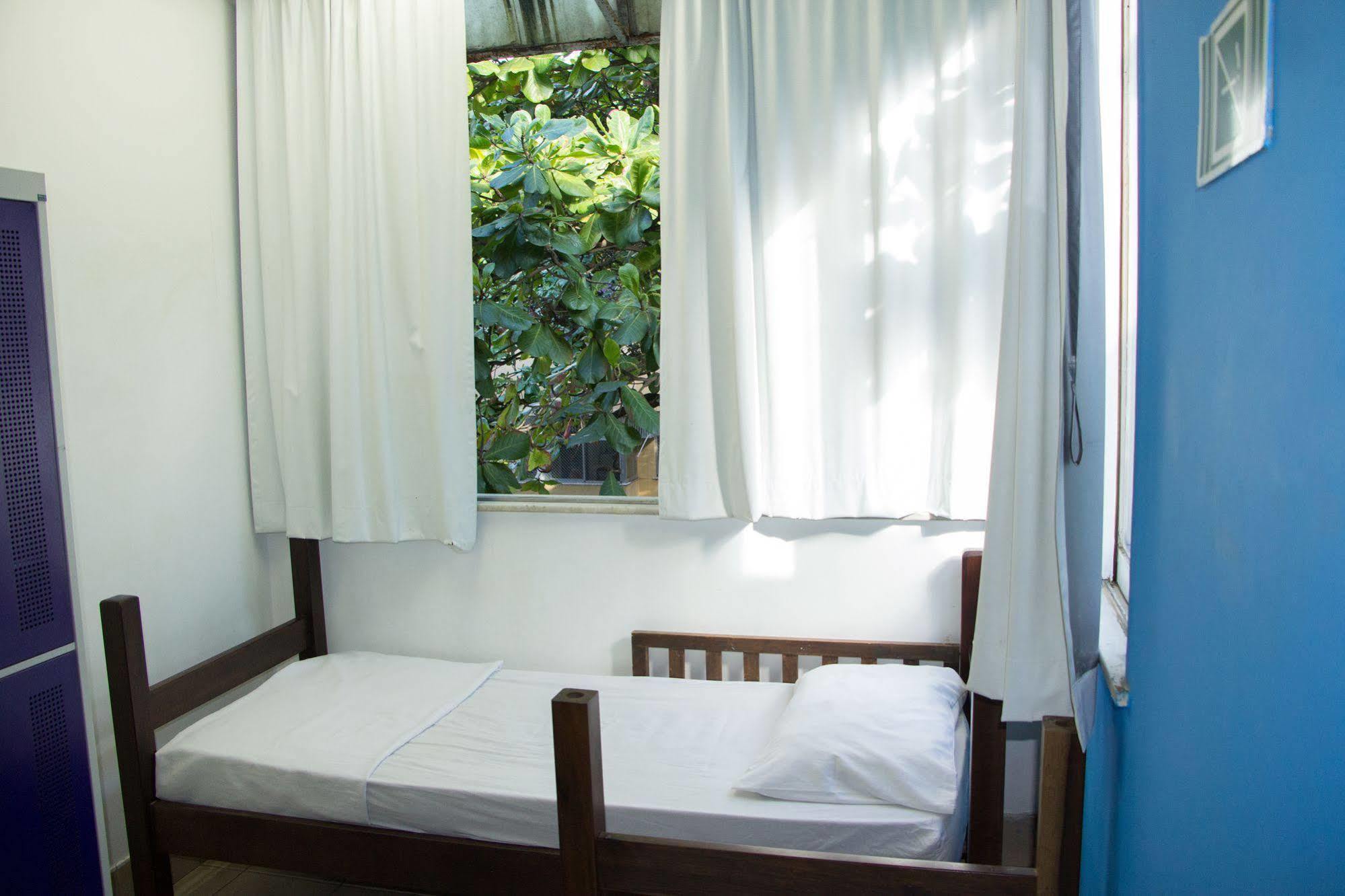 Guest house Adventure House 2*