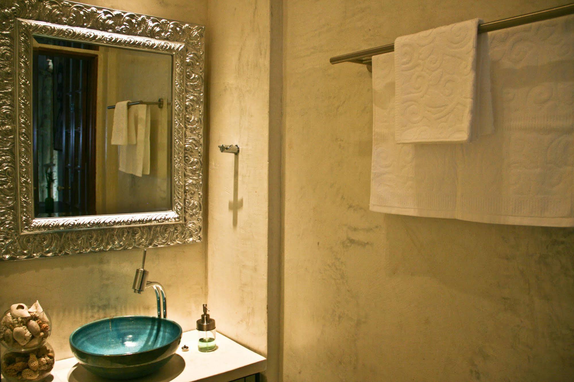 Modernistas Hotel
