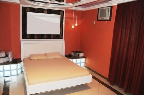 Caricia (adults Only) Love hotel