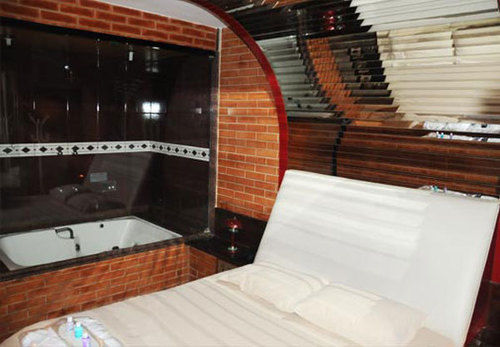 Love hotel Caricia (adults Only) 2*