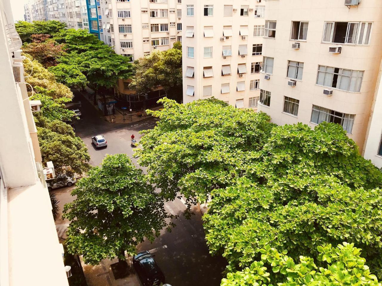 Sala E Entre Copacabana E Ipanema Ao Lado Arpoador