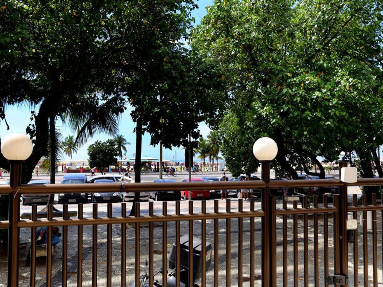 Na Avenida Atlantica De Frente A Apartment Rio de Janeiro
