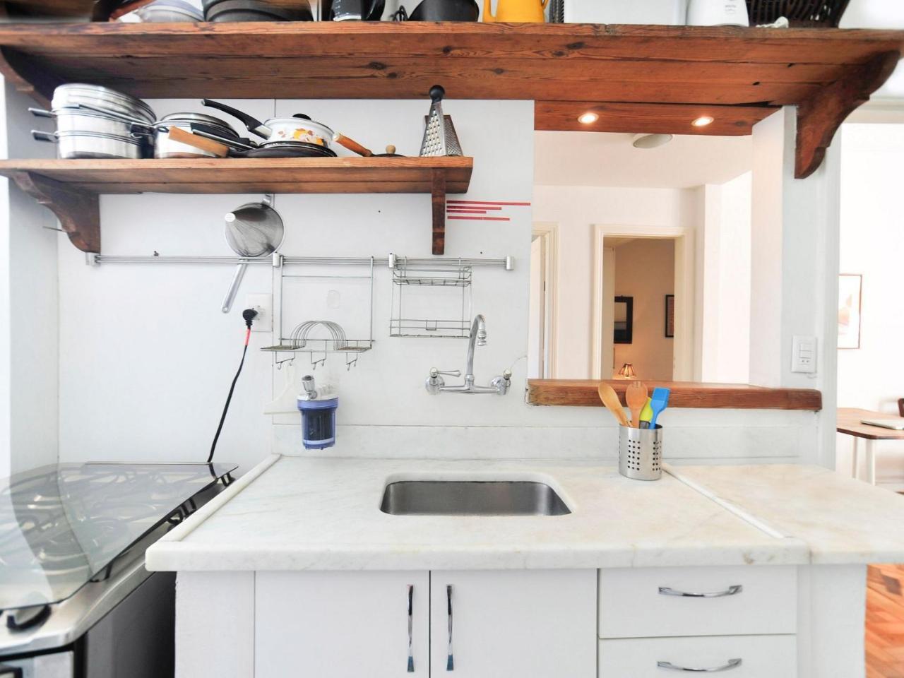 Apartamento Omar Do Rio - Gc 1002 Apartamento 2qtos, Completo Com Garagem, Internet 120mbps, A 150metros Da Praia De Ipanema E Do Metrô, 05 Minutos Da Praia De Copacabana *