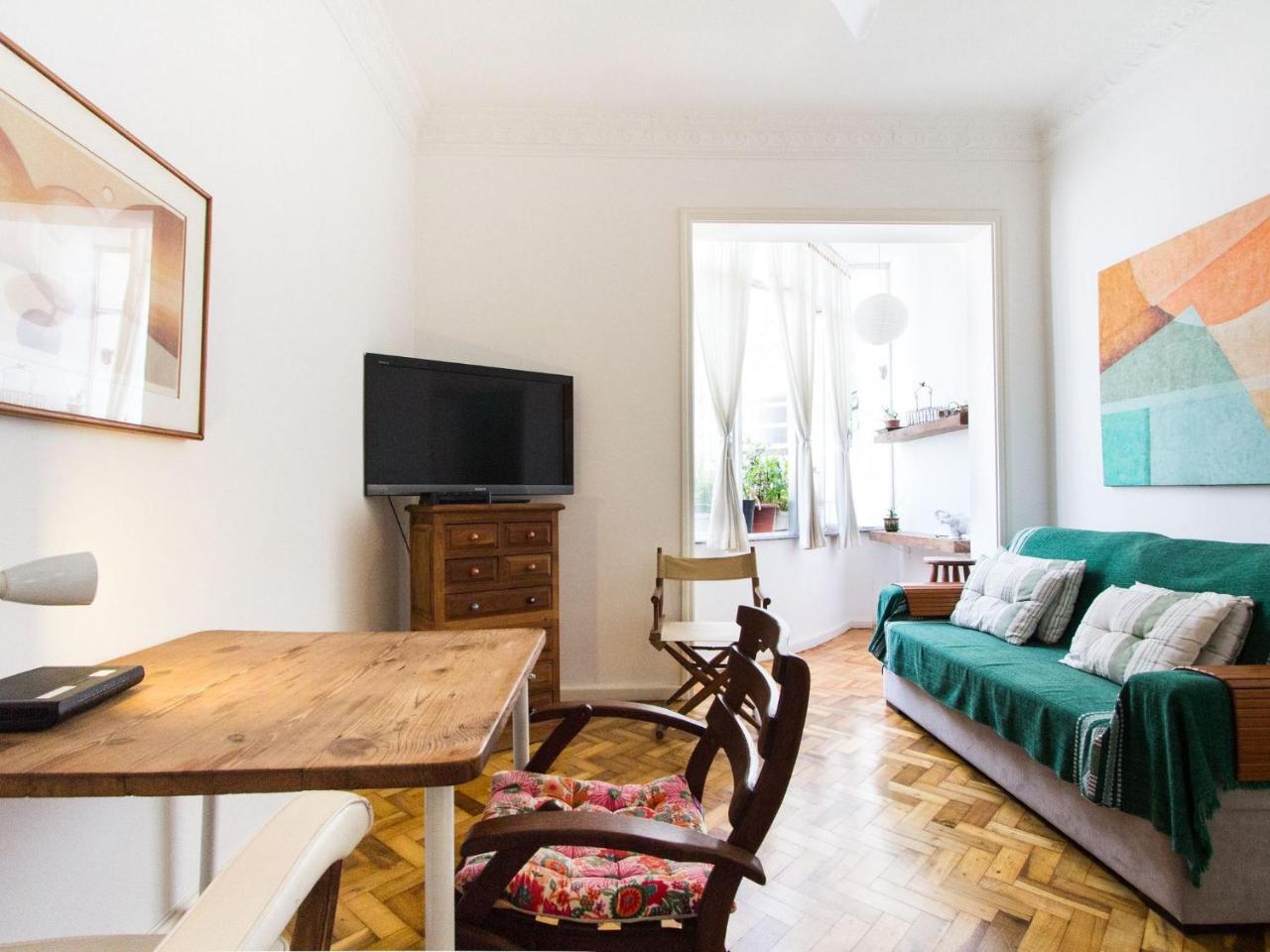 Apartamento Omar Do Rio - Gc 1002 Apartamento 2qtos, Completo Com Garagem, Internet 120mbps, A 150metros Da Praia De Ipanema E Do Metrô, 05 Minutos Da Praia De Copacabana Rio de Janeiro