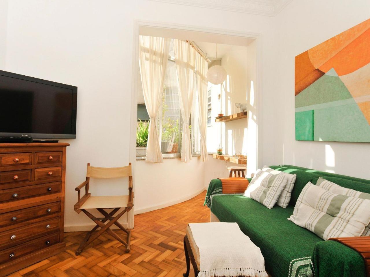 Apartamento Omar Do Rio - Gc 1002 Apartamento 2qtos, Completo Com Garagem, Internet 120mbps, A 150metros Da Praia De Ipanema E Do Metrô, 05 Minutos Da Praia De Copacabana *