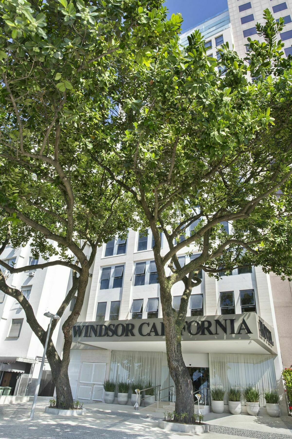 Windsor California Copacabana Hotel