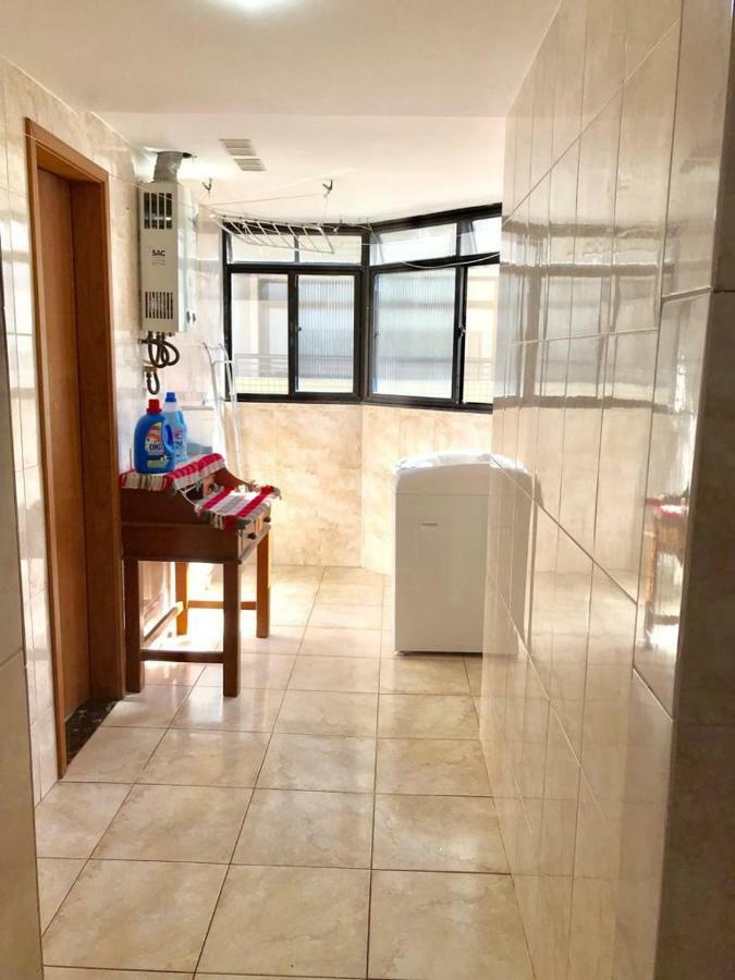 Apto Grande, 170m2-recreio Apartamento