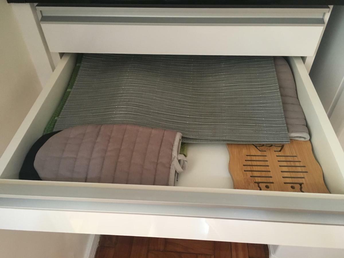 Apartamento 1 Quarto Reformado Em Copacabana Apartment *