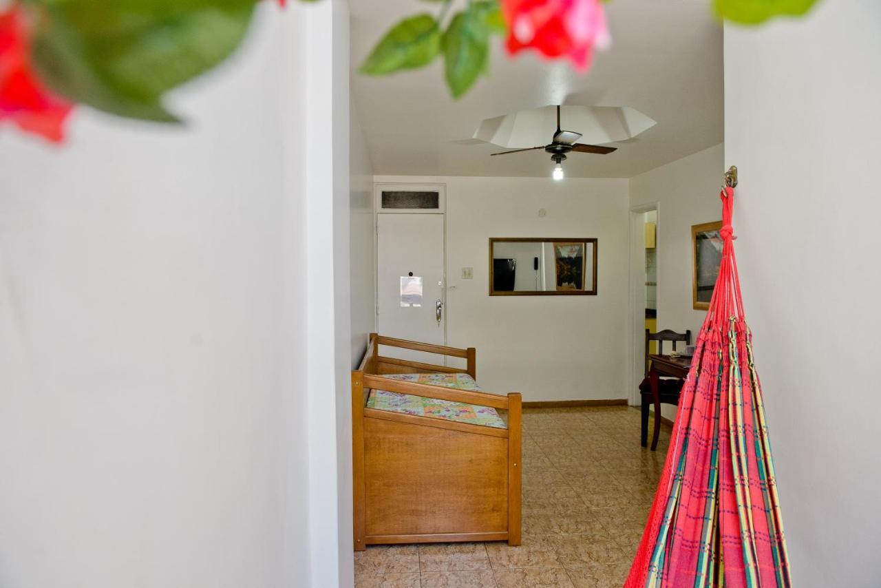 Apartamento Vista Lateral Mar Copacabana Rio de Janeiro