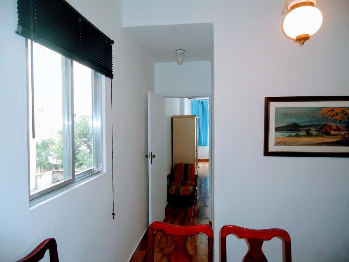 Copacabana Saleta, Grande Com Ar Cond Wi-fi A 2 Qds Da Apartamento