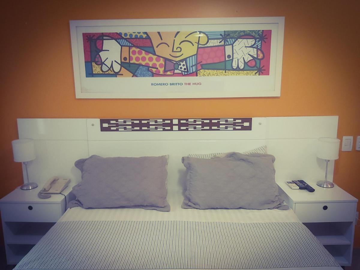 Apartamento Gomes Carneiro 137 *