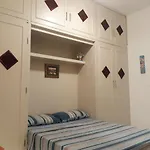 Edificio Alone Com Terraco Na Quadra Da Praia, Espacoso E Silencioso