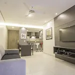 Silencioso 3 Quartos Ao lado da Praia de Copacabana