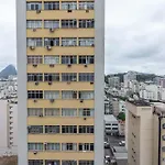 Apto com WiFi e otima localizacao, Laranjeiras RJ