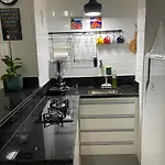 Aconchegante Apartamento Em Copacabana Na Quadra Da Praia