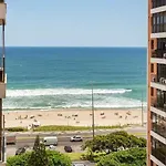Estudio Aconchegante Frontal Praia Barra - 2 Suites