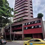 Flat Arpoador Para 6 Pessoas I300