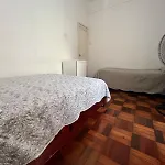 Apartamento Compartilhado E Quarto Privativo