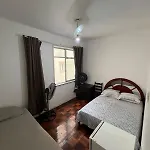 Apartamento Compartilhado E Quarto Privativo