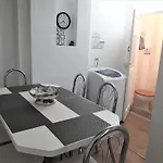 Edificio Alone Com Terraco Na Quadra Da Praia, Espacoso E Silencioso