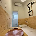 Pequeno Apartamento Em Copacabana