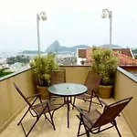 Santo Mirante Hostel