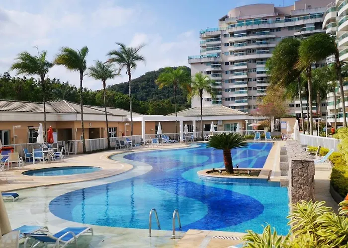 Cobertura Com Piscina E Churrasqueira No Barra Sunday Resort R1-001