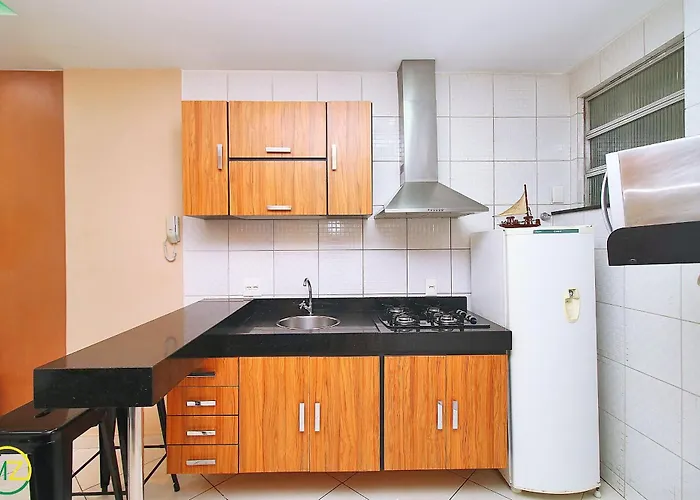Studio renovado com Varanda em Copacabana!
