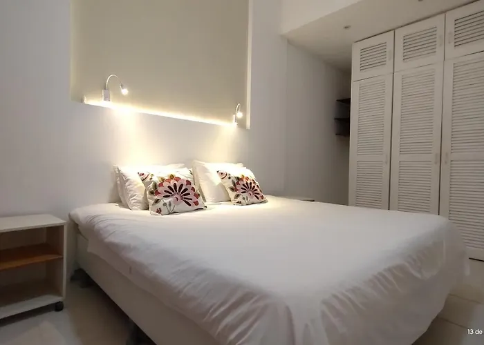 Apartamentos Gomes Carneiro 84 - Ipanema