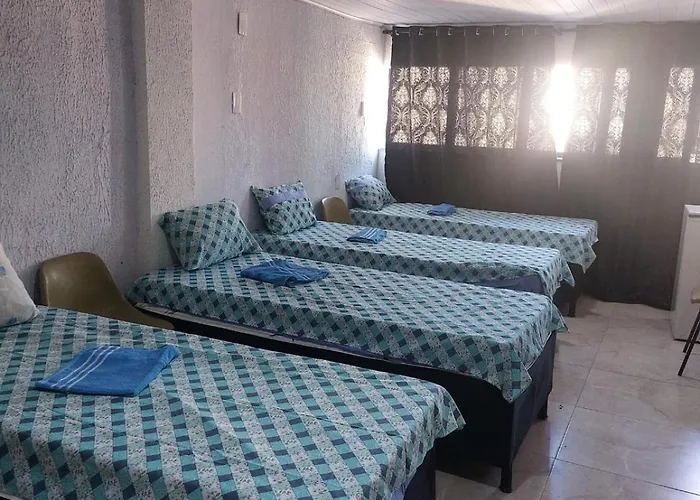 Hostel Bom E Familiar