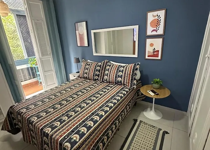 Charmoso Apartamento Na Quadra Da Praia