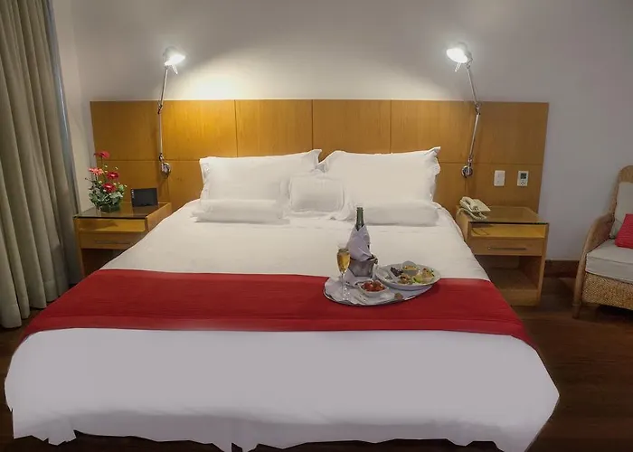 Golden Tulip Ipanema Plaza